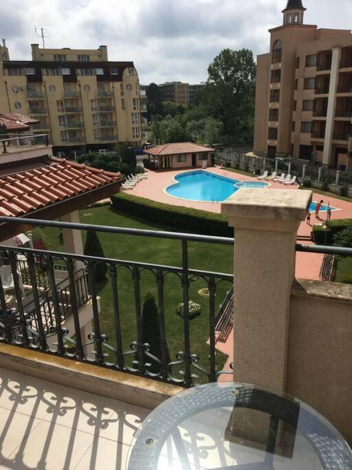 3 Bedroom With Pool Views At Arcadia Complex Apartament